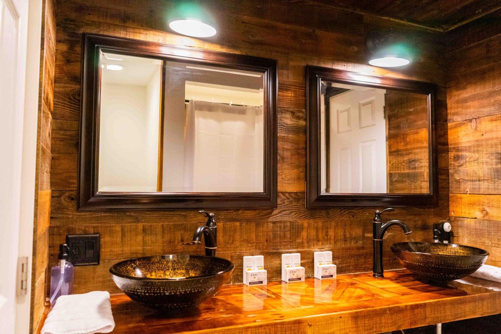Miners Suite-Centrally Located In Shaver Lake Exterior photo